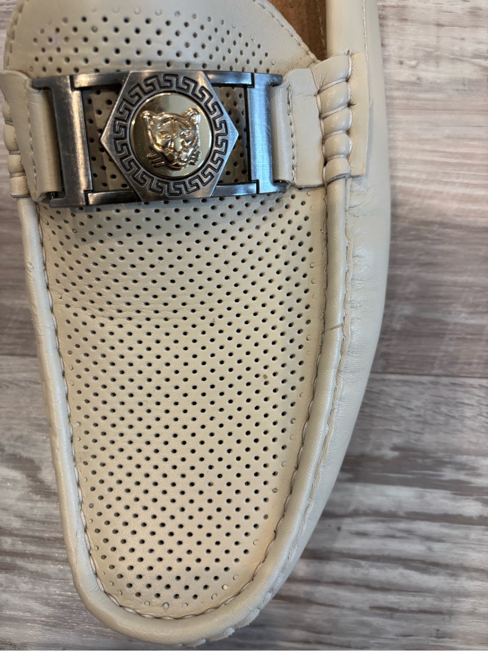 Men's Cream Perforated Leather Slip-On Loafers with Metal Medallion - Picture 2 of 4